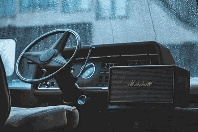 stanmore经典的音色和复古的外形是向摇滚黄金时代的一次致敬,立体声