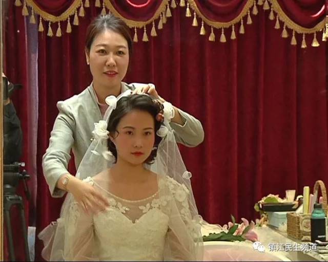 一波新娘妆回忆杀,90年代惊艳到我了!丨参与新闻评论 赢取2g流量