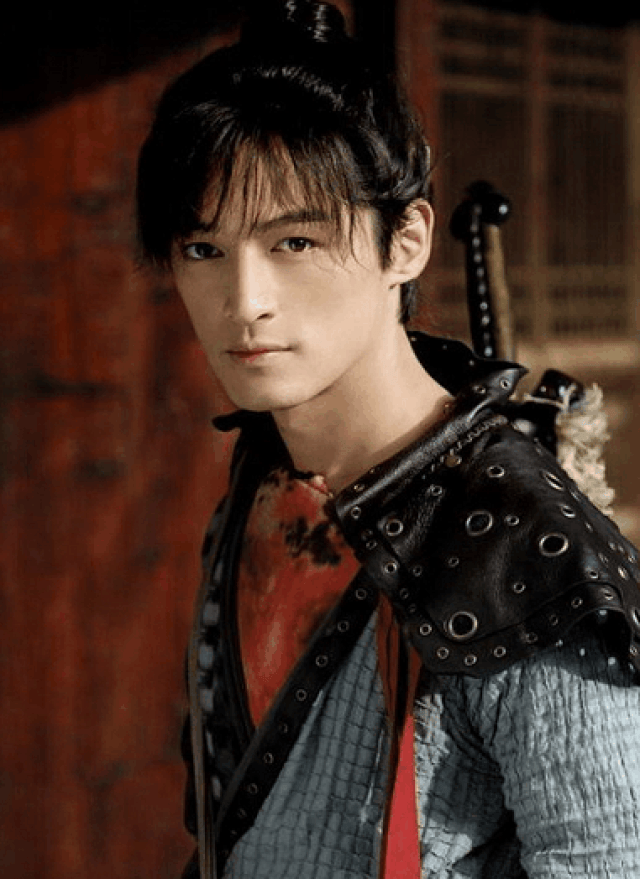 唐嫣罗晋晒结婚证宣布喜讯,杨幂刘亦菲发文祝