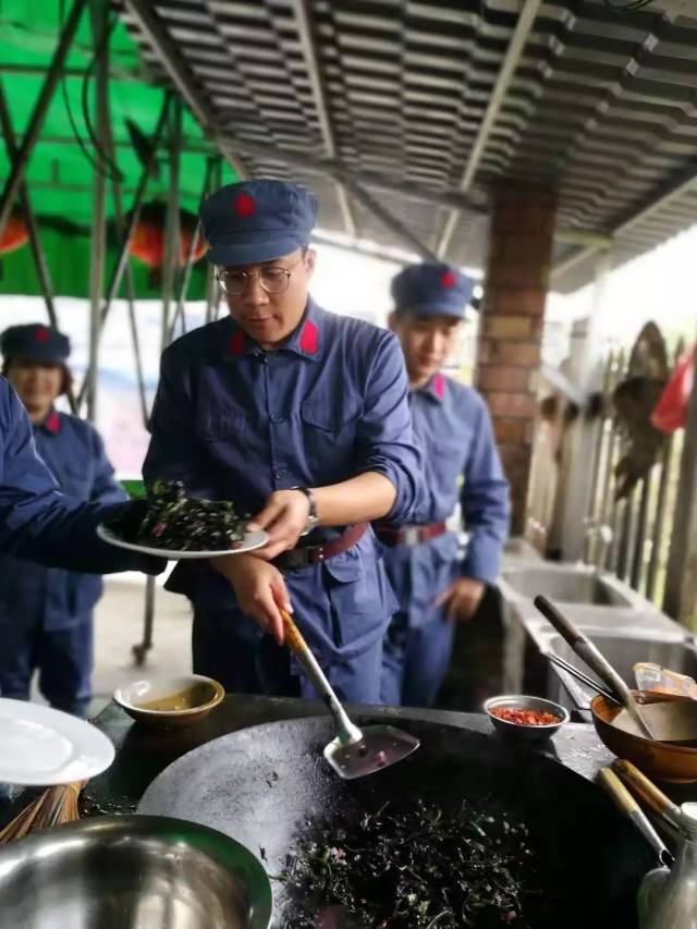 不忘初心,牢记使命——记中传青年教师井冈山行