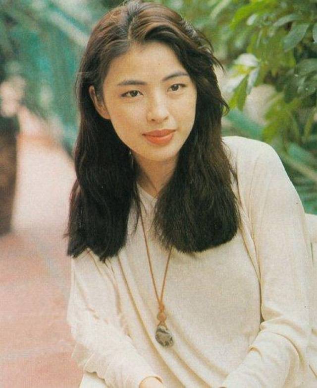 逃犯克星张学友爱妻气质出众,年轻时颜值不输