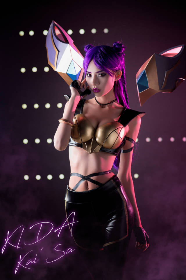 英雄联盟卡莎cosplay 你已经是我的俘虏了