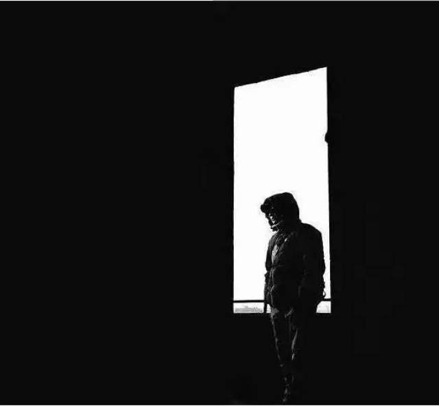 胡歌：我开始学拍照就是为了泡妞