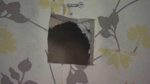 恐怖!女子遭变态前夫报复,性生活视频在亲戚朋