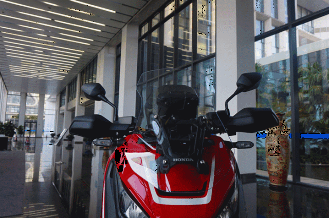 honda x-adv 震撼上市!更多谍照及第三脚踏正确打开方式!