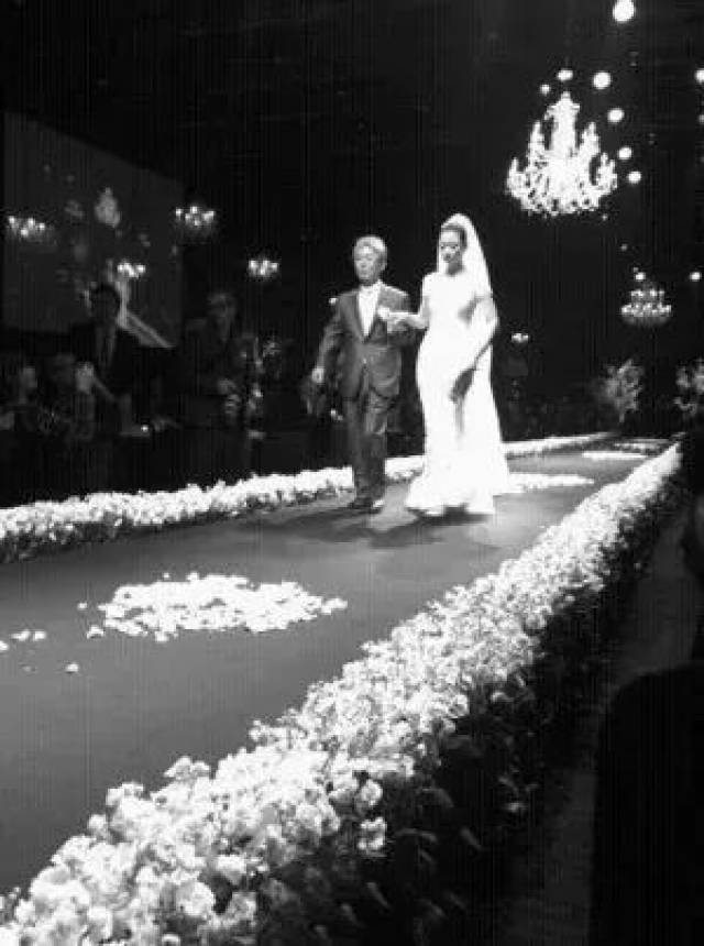 唐嫣罗晋婚礼现场曝光?让我们盘点一下那些年