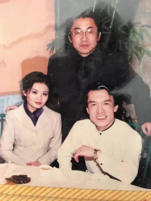 此贴怀旧!《久久合家欢》总导演柏成建,主持人郭丽娅追忆李咏.