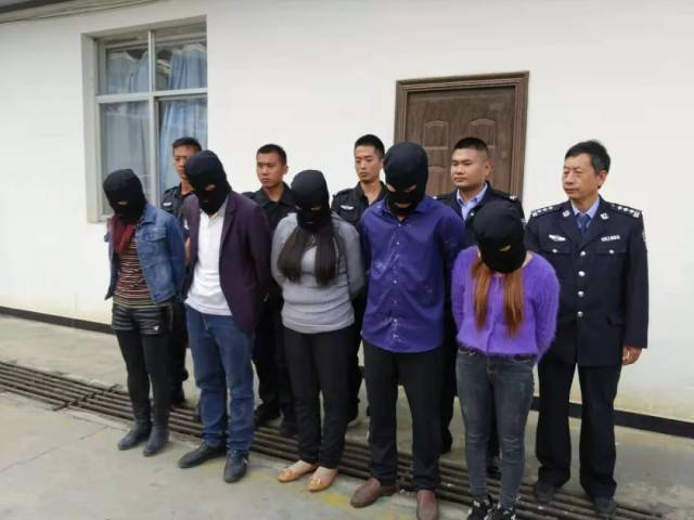 临沧云县警方打掉一色诱盗窃,抢劫犯罪团伙 刑拘3女2男