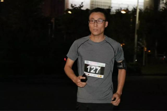 中大时代华商第十届mba同学运动会——run for love慈善夜跑活