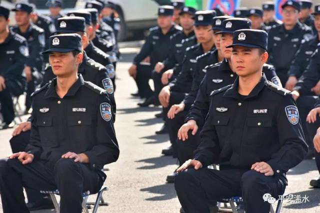 头条浠水辅警开始有警衔了