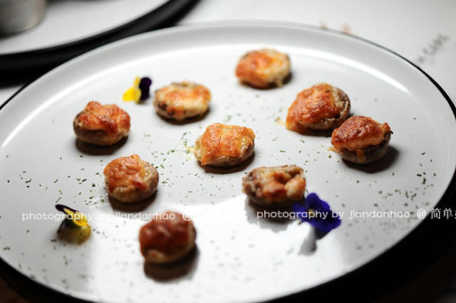 沈阳必打卡网红餐厅,性价比感动到让人流泪||T