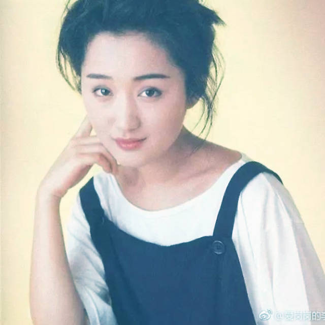 杨钰莹二十年前的九张旧照,看看那个纯真年代的国民偶像有多纯