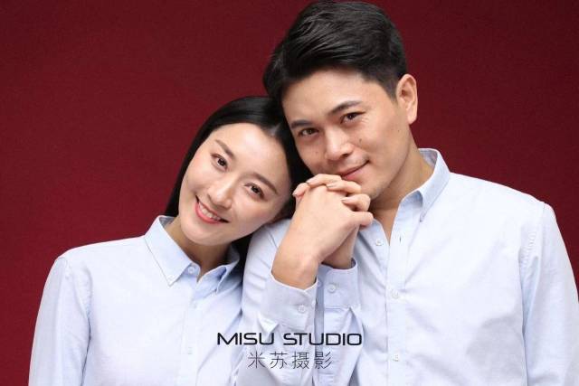 撒狗粮:民政局拍结婚证件照太丑?不怕!我们帮