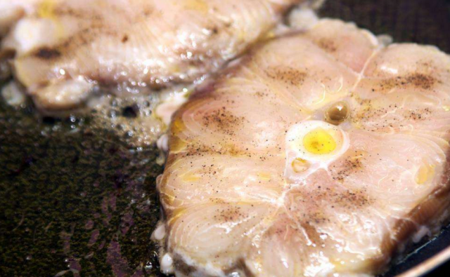 饭店卖得很贵的鲨鱼肉,究竟好吃吗?