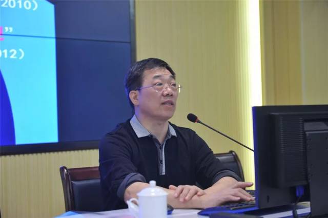 【大学习系列十二】市教育局吴亿年副局长莅临厦门六中做学习新思想