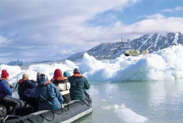 一:死亡也犯法、禁止生孩子的城市,对中国人免