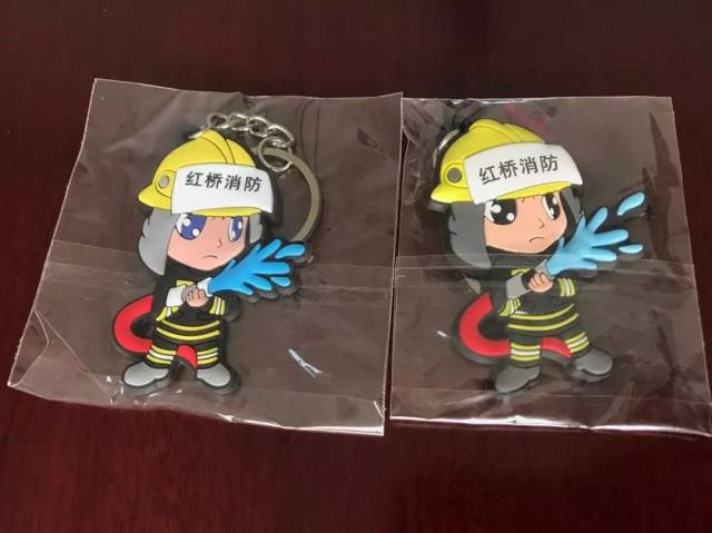 集赞 19个 只要转发此条微信到朋友圈 集赞达19个 ,就可以获得消防