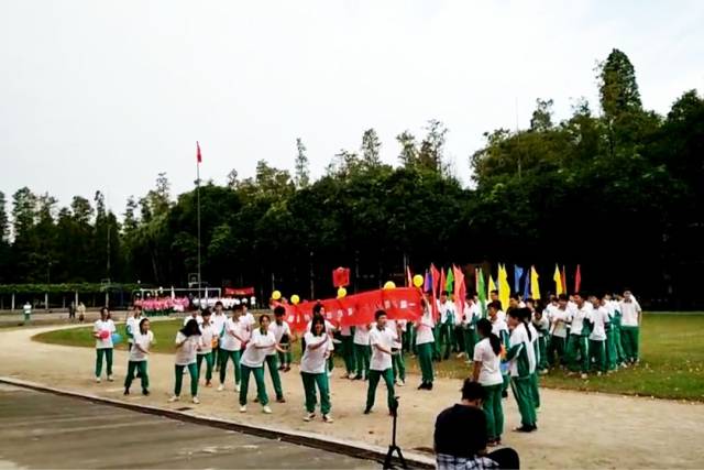 精彩开幕 | 华材职业技术学校(平洲校区)2018秋季运动