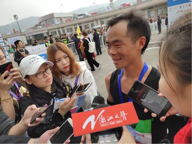 你知道吗?他们是今天跑得最快的人,也是最快乐