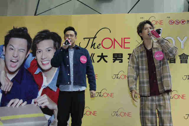 boyz关智斌张致恒举行大男孩签唱会坦言是粉丝成就梦想