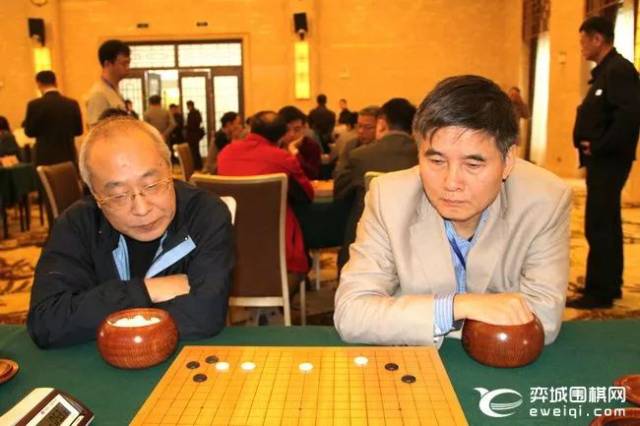 福建省围棋协会名誉主席戴滨辉/王剑坤