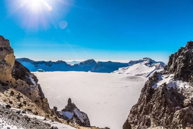 北方雪山,雾凇掠影——冬日长白山,魔界雾凇