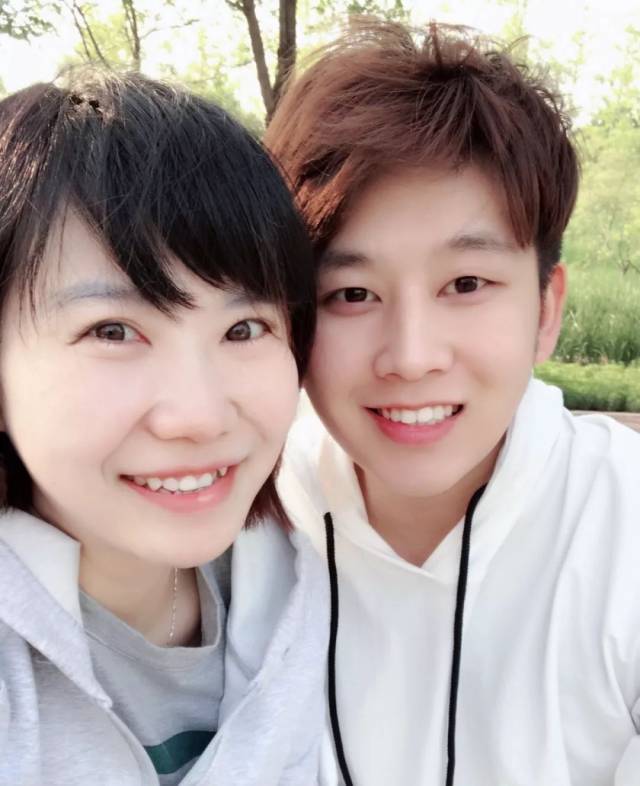 什么才算姐弟恋 3ac70c6df9eb407e9ec339f46034d2b4.jpeg