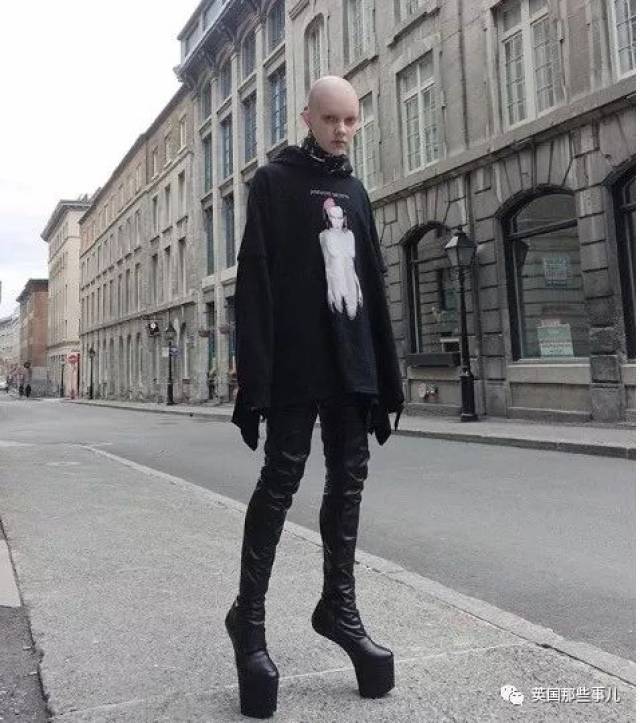 最近在国外引起轰动的"人皮高跟鞋…这画风是有毒吧