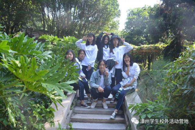 【东南花都研学实践】漳州市高级技工学校举办"扣好人生第一粒扣子"