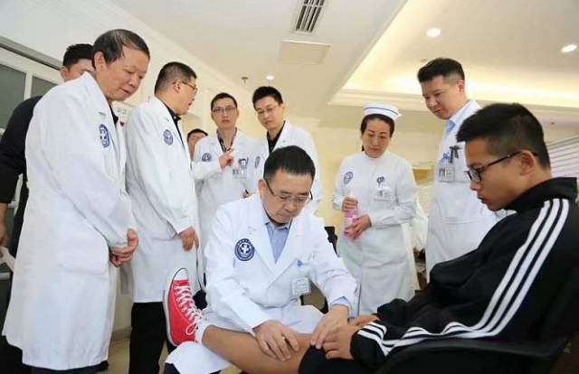 华西专家现场指导,提升骨科服务能力造福患者 专科联盟