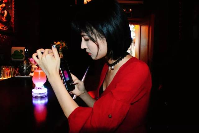 宁德的美女纷纷往这儿跑.