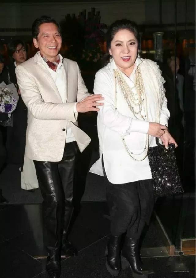 向太陈岚年轻时美若天仙,娱乐圈大佬被她迷得