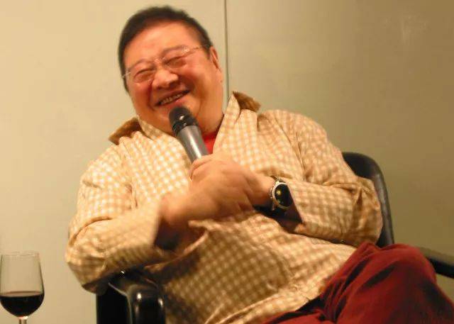 83岁倪匡不去金庸葬礼被指冷漠,他回了几句话足以让所有人闭嘴