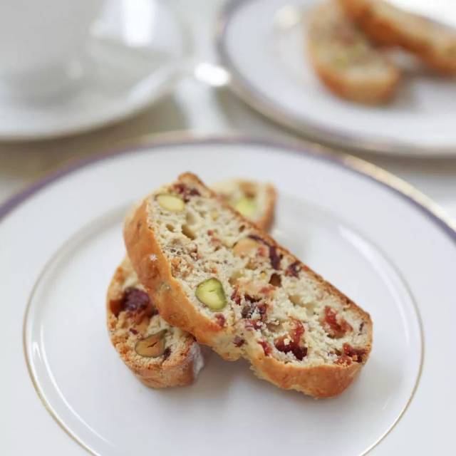 cranberry biscotti   piece