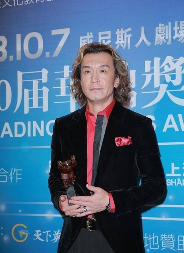 李咏葬于美国李咏姐姐做出回应与定居国外无关却另有隐情