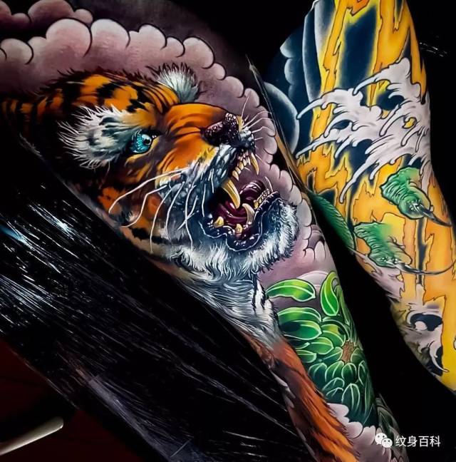 这些大花腿告诉你,传统纹身为何能经久不衰