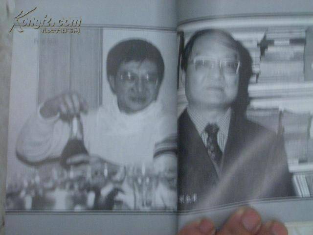 倪匡和金庸:倪匡讨厌阿紫把阿紫写瞎,金庸转头将阿紫写复明