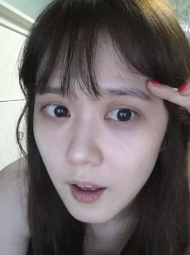 曾爆红国内n多年!这个年近40的女艺人素颜仍然似20岁少女.