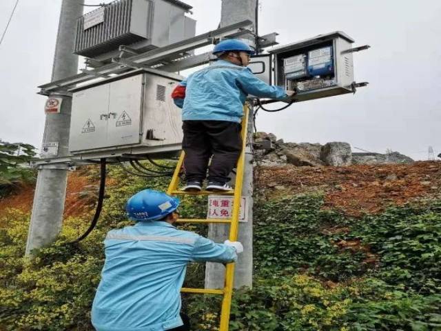 绥阳供电局党团青年齐发力 全力提升低压自动抄表率---风华供电所 蒲