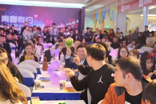 这是"一见钟情"的样子丨"缘聚北京汽车·牵手意中人"百人相亲会,有你