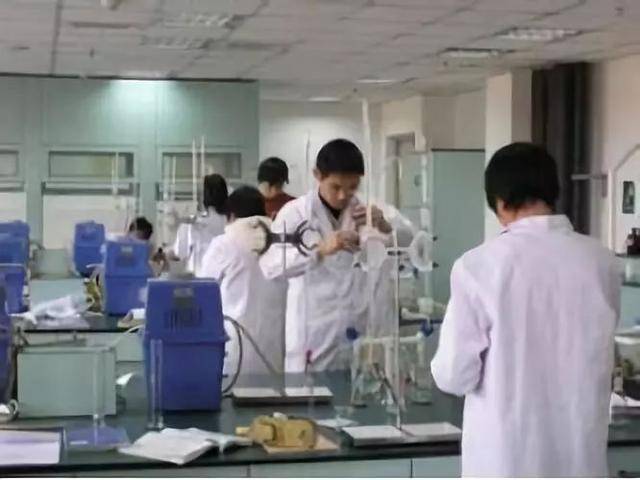 南京中医药大学实验室爆燃,高校实验室事故为何屡屡发生