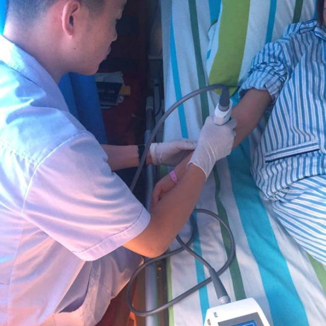 武汉大学中南医院康复科言语治疗师,淋巴引流师,擅长言语,吞咽障碍及