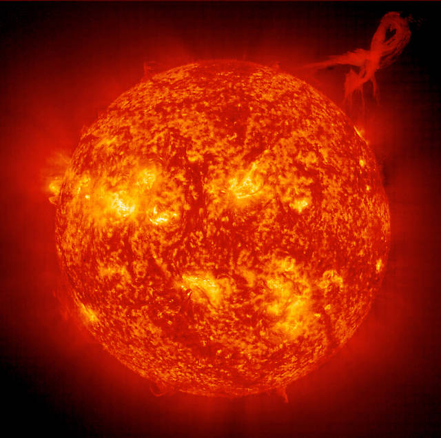 太阳已经燃烧50亿年,它还能继续燃烧多少年?说出来你可能不信
