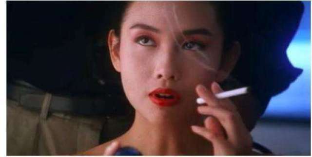 影视剧中抽烟的九位女星, 邱淑贞倪妮舒淇太撩, 只有她画风不一样