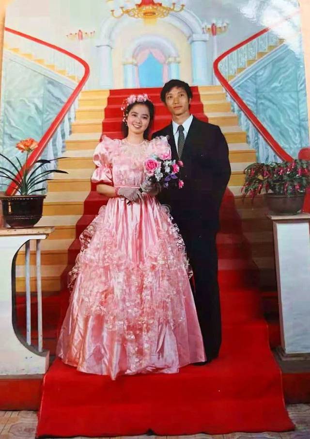 绥阳80年代最洋气的婚纱照竟然是这个样子!(大量绝版老照片)