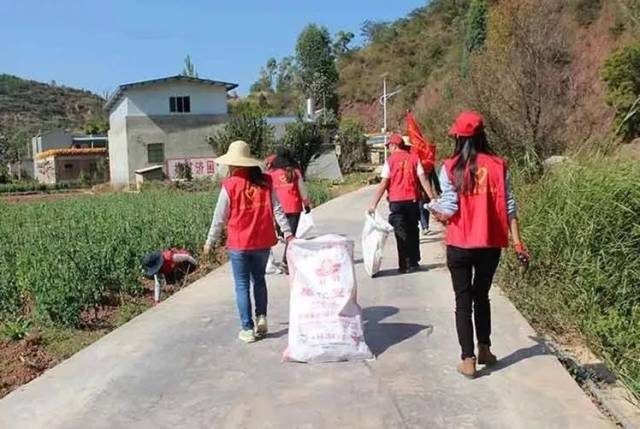 祥云金旦村来了一票"红马褂"