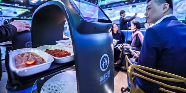 5 亿开了全球首家"无人火锅店",再见,服务员!