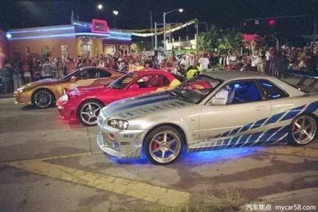 作为国宝级车型,从头文字d到速度与激情系列,都离不开gtr的身影,在大
