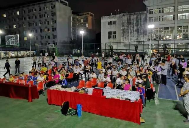 “广州地铁有学生被扎针感染艾滋”？被针扎了