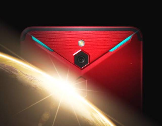 努比亚红魔2代鲁大师跑分出炉:36万分的战斗机